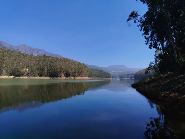 Abhijit and Sonali’s Year-End Kerala Trip with Thrillophilia